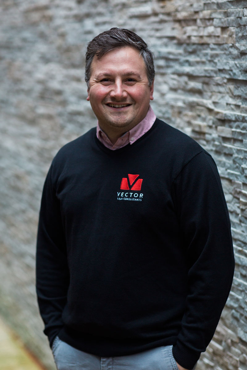 Andy-Flood-Vector-Leak-Consultants-Ltd.jpg